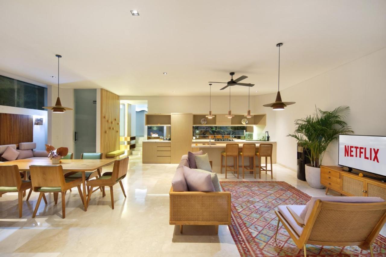 Eight Palms Villa Seminyak By Ini Vie Hospitality Bagian luar foto