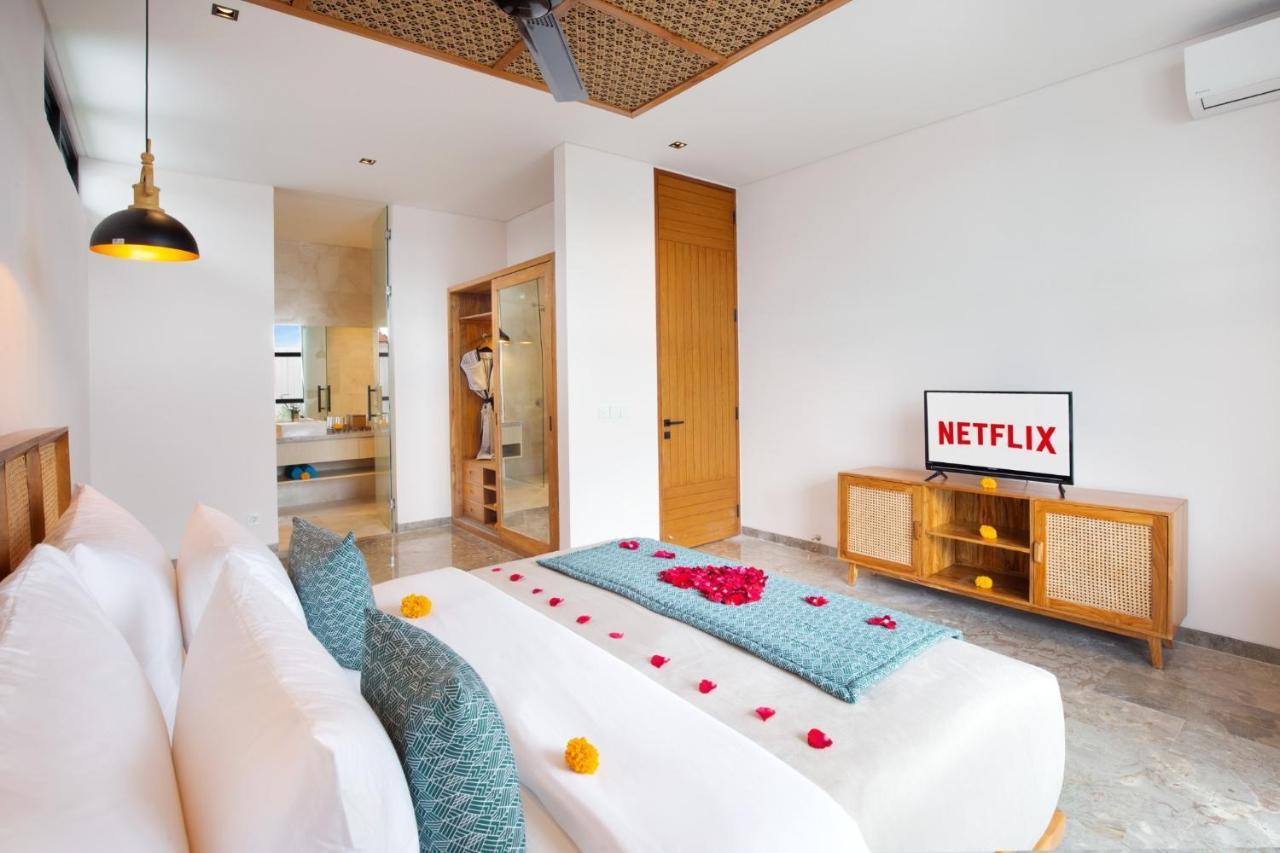 Eight Palms Villa Seminyak By Ini Vie Hospitality Bagian luar foto