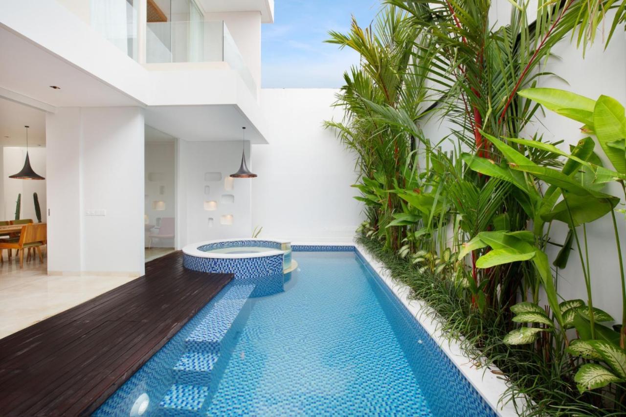 Eight Palms Villa Seminyak By Ini Vie Hospitality Bagian luar foto